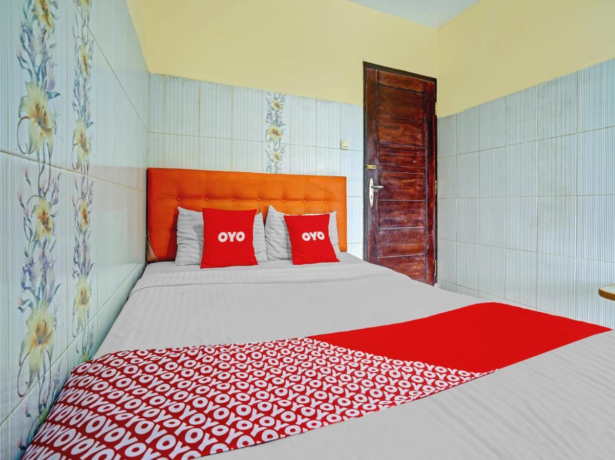 Oyo 90238 Hotel Nusantara Cirebon Ngoại thất bức ảnh