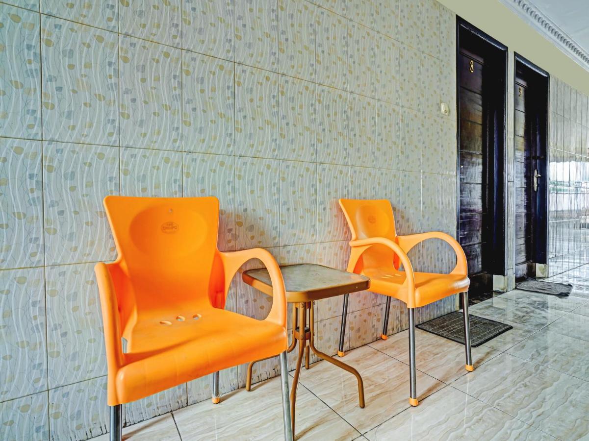 Oyo 90238 Hotel Nusantara Cirebon Ngoại thất bức ảnh