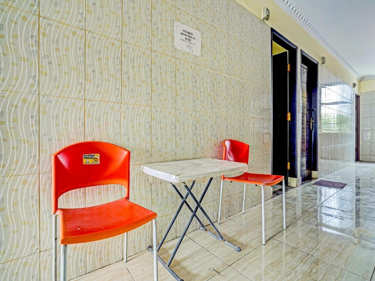 Oyo 90238 Hotel Nusantara Cirebon Ngoại thất bức ảnh