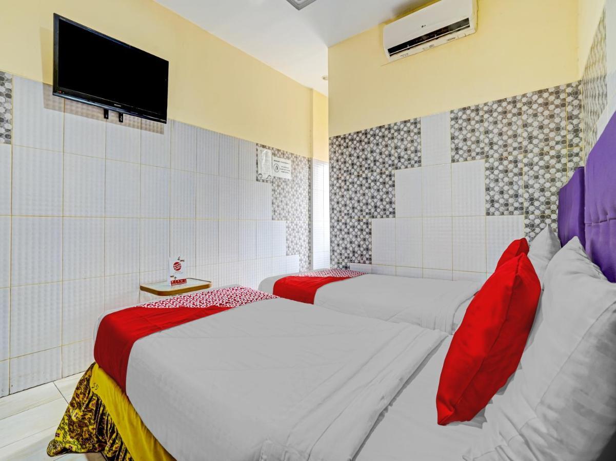 Oyo 90238 Hotel Nusantara Cirebon Ngoại thất bức ảnh